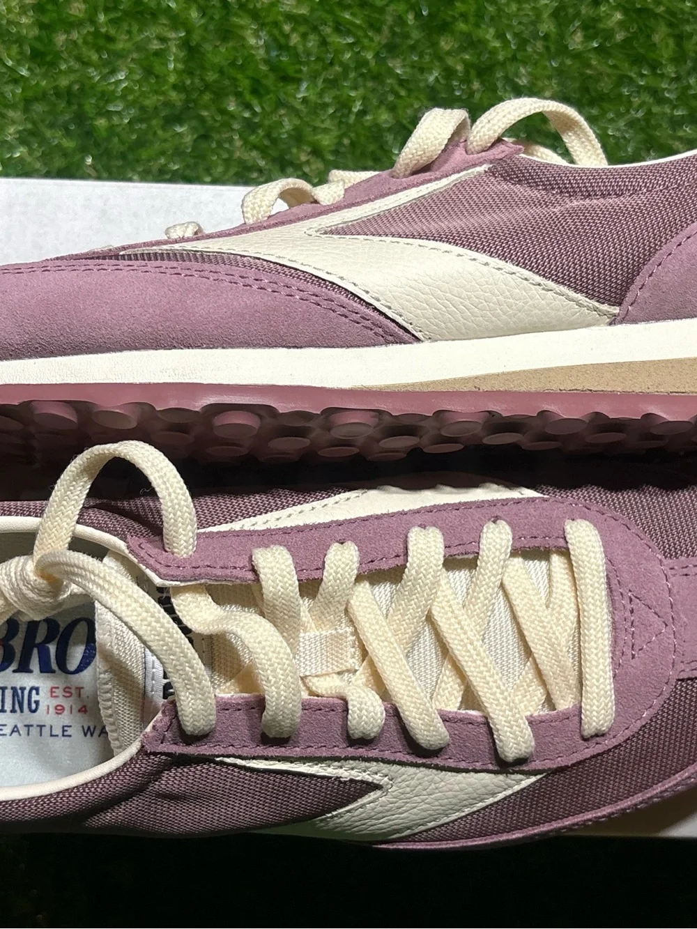Women’s Brooks Sneakers in Mauve and Cream thought they were pretty. Run/casual?